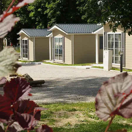 Chalet Am Pilsensee * Зефельд